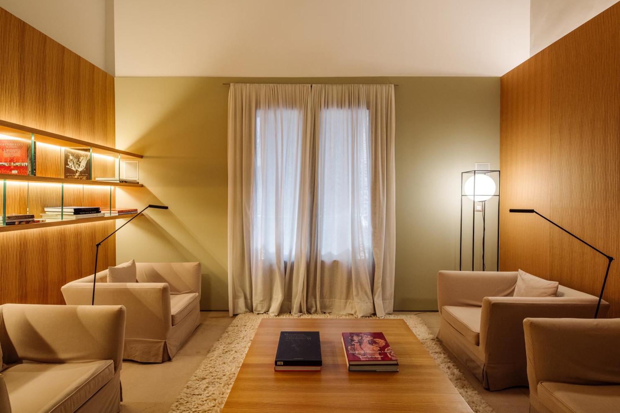 Convent De La Missio Hotel