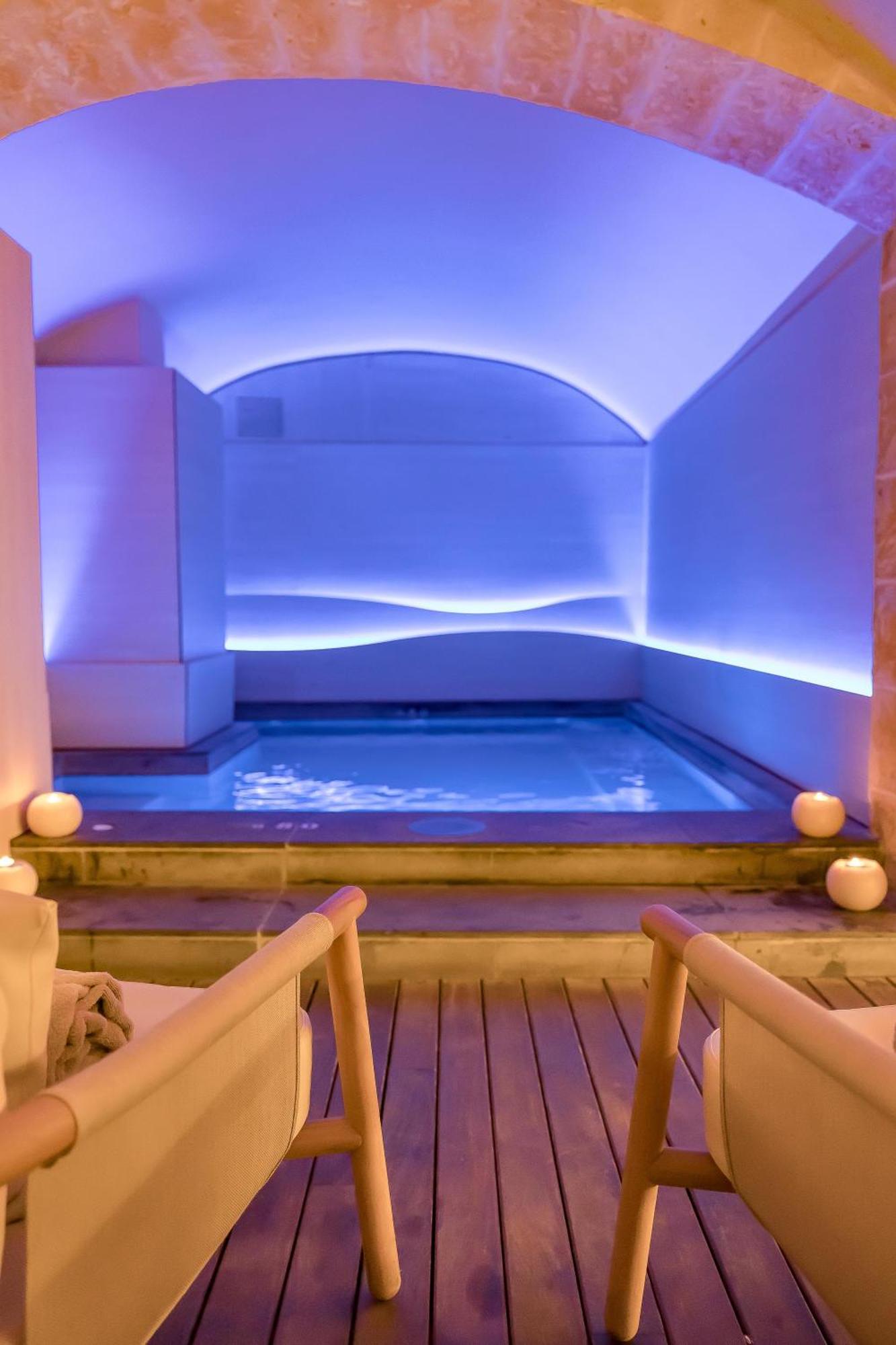 Convent De La Missio Hotel